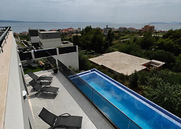 Diva Di With Private Pool And Jacuzzi * Podstrana