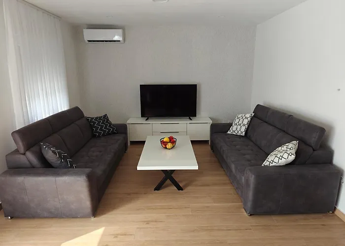 Diva Di With Private Pool And Jacuzzi Villa Podstrana
