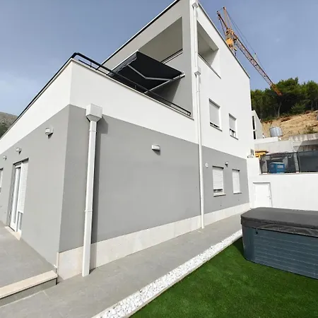 Diva Di With Private Pool And Jacuzzi Villa Podstrana