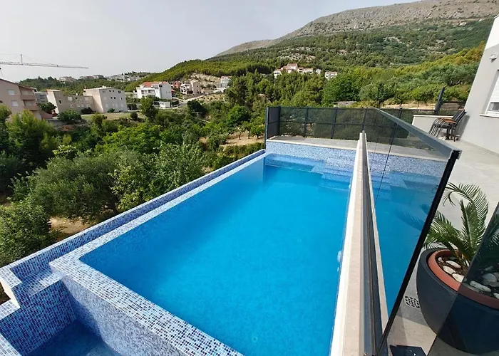 Diva Di With Private Pool And Jacuzzi Villa *