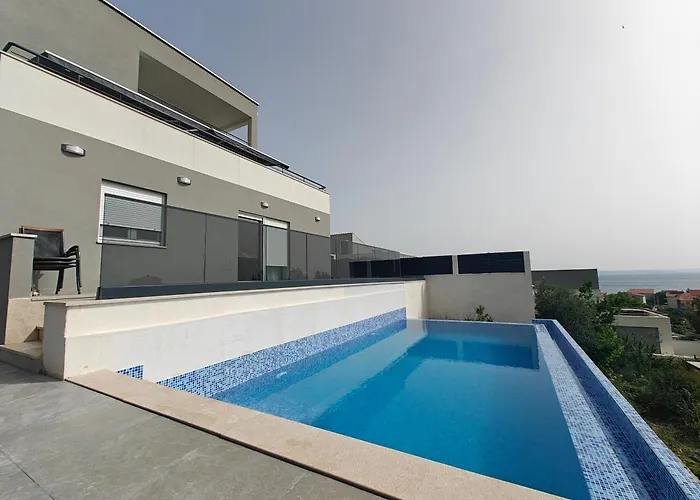 Diva Di With Private Pool And Jacuzzi